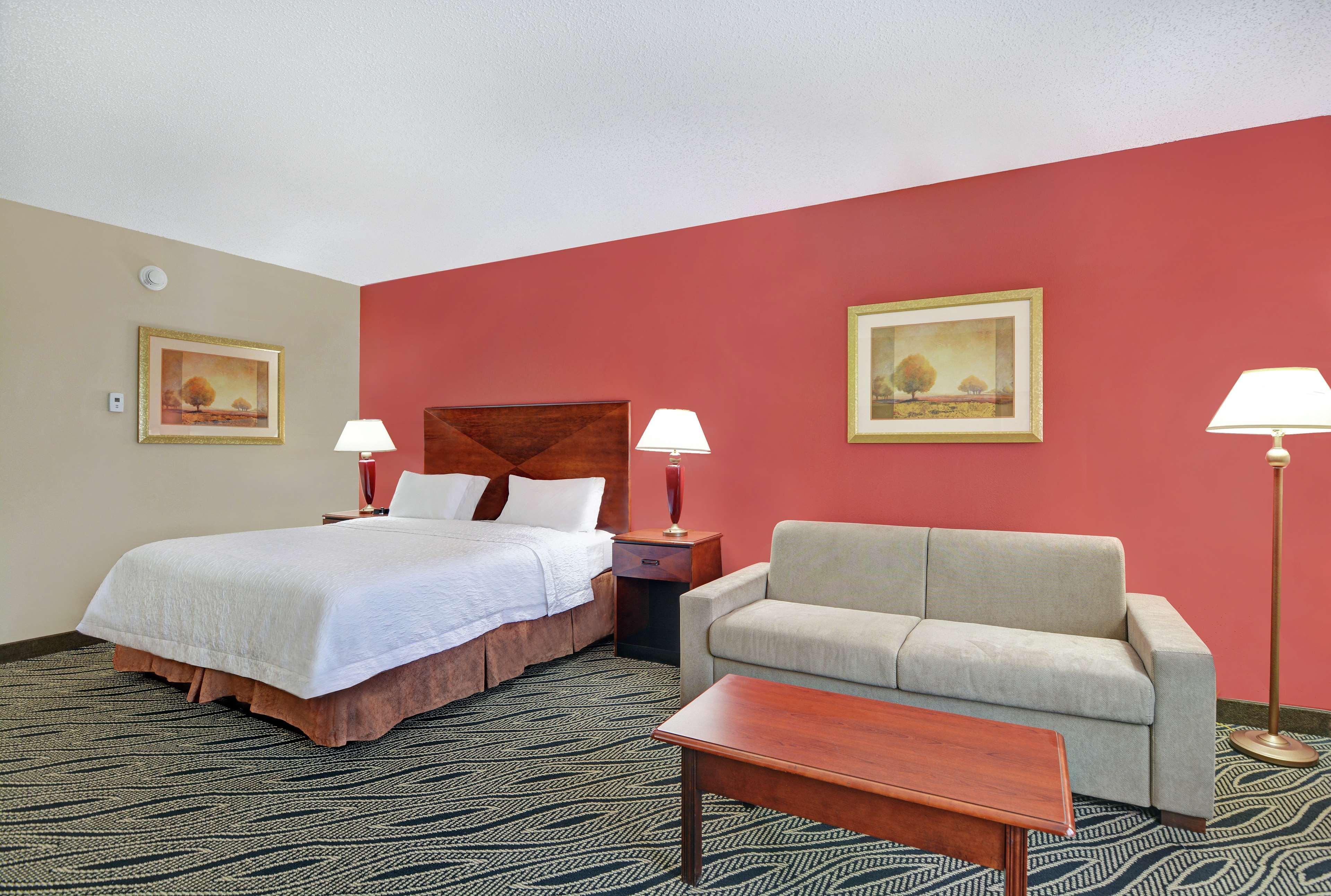 Hampton Inn פאייטוויל מראה חיצוני תמונה