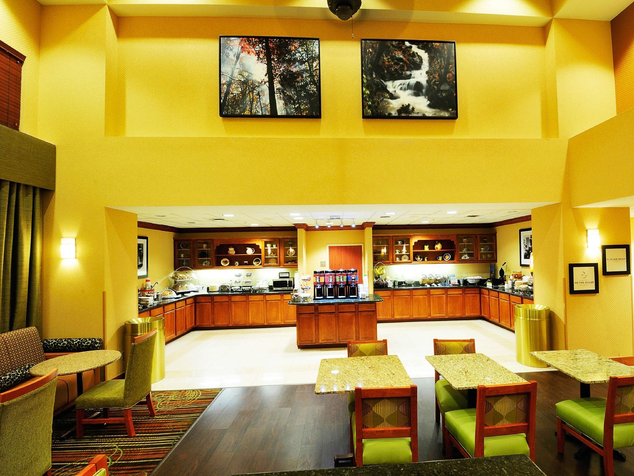 Hampton Inn פאייטוויל מראה חיצוני תמונה
