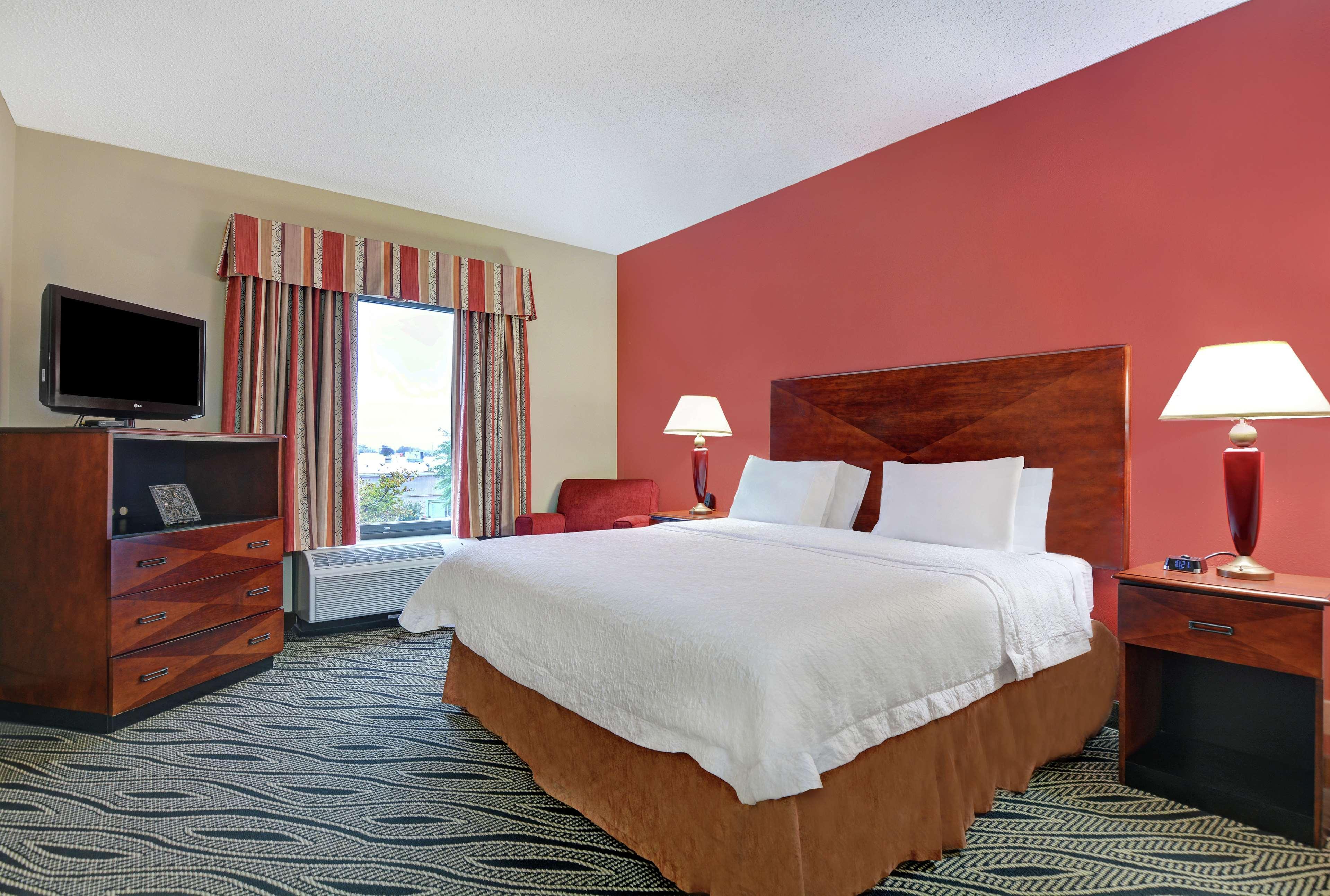 Hampton Inn פאייטוויל מראה חיצוני תמונה