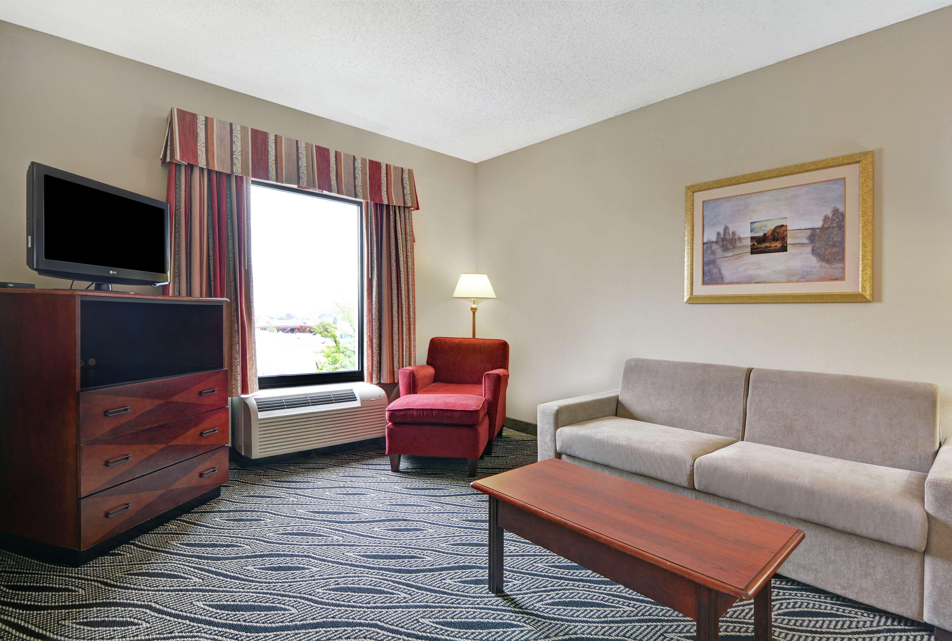 Hampton Inn פאייטוויל מראה חיצוני תמונה