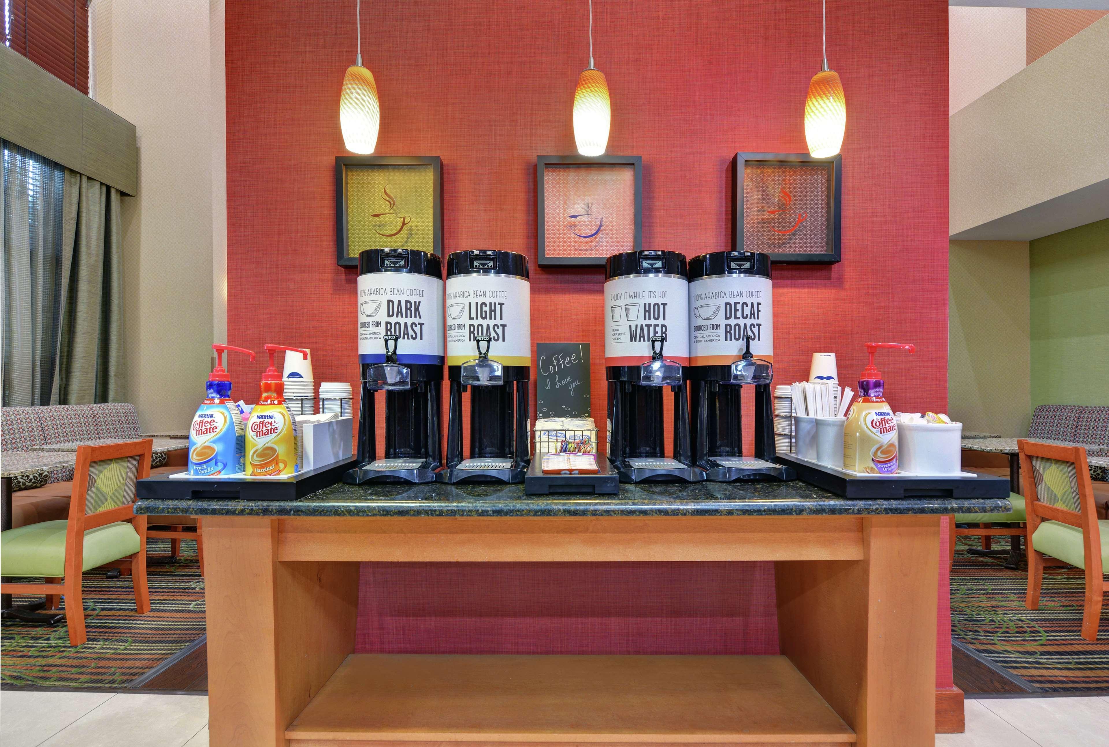Hampton Inn פאייטוויל מראה חיצוני תמונה