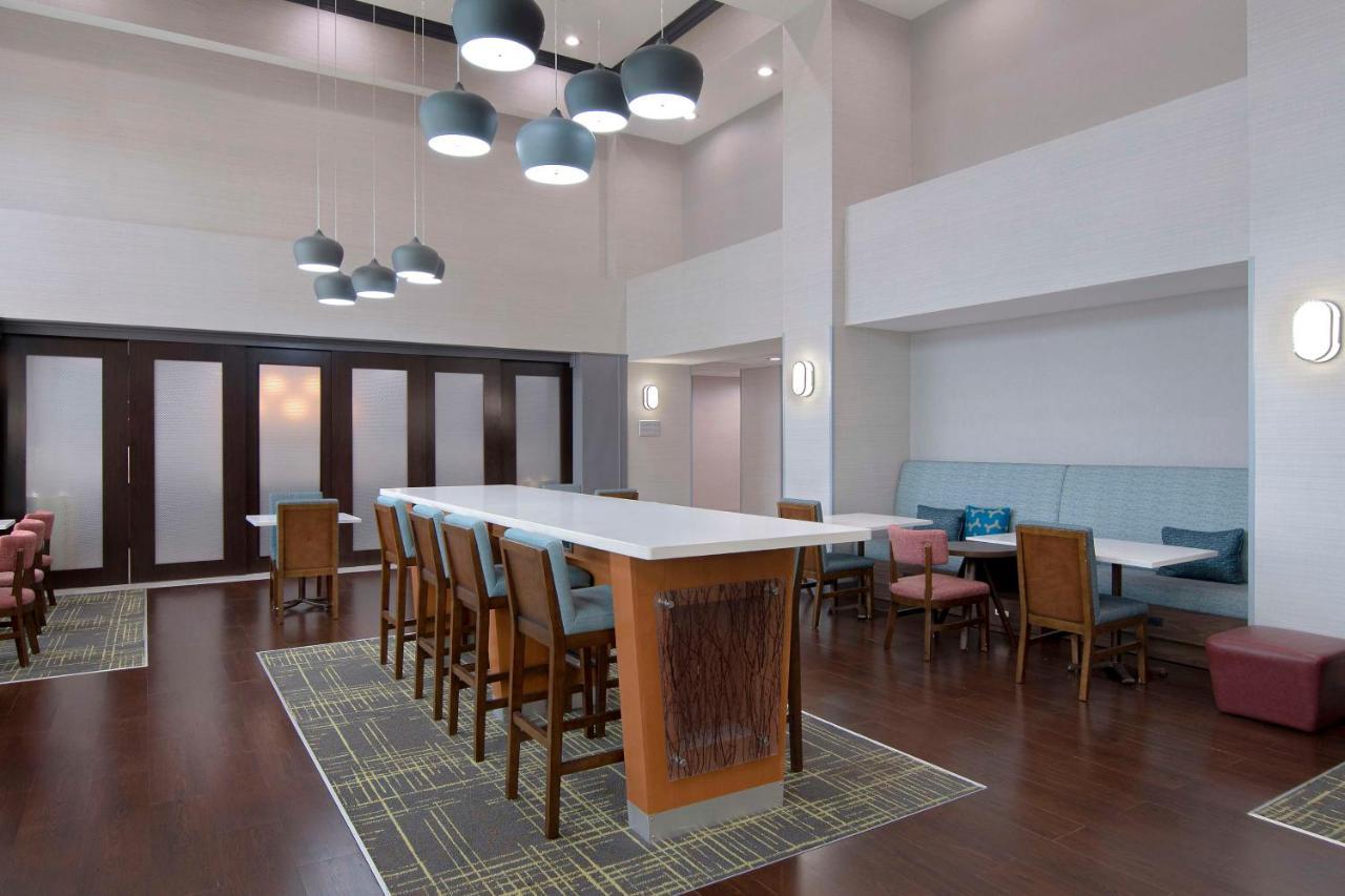 Hampton Inn פאייטוויל מראה חיצוני תמונה