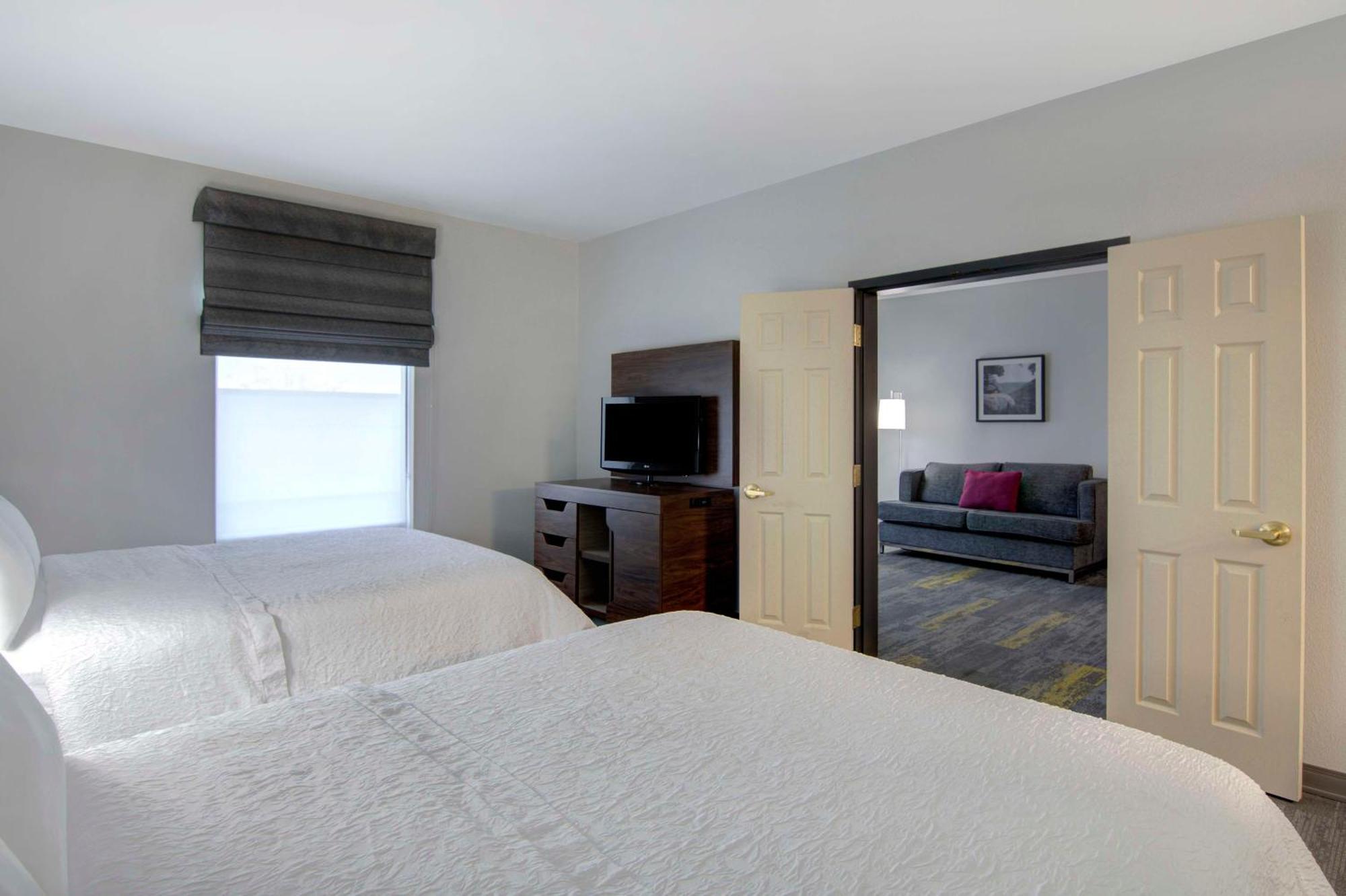 Hampton Inn פאייטוויל מראה חיצוני תמונה